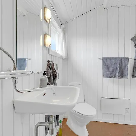 Ferienhaus Two-bedroom With A Fireplace In Romo Romo